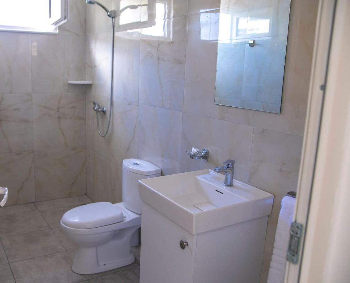 Hotel Besani Драч Екстериор снимка