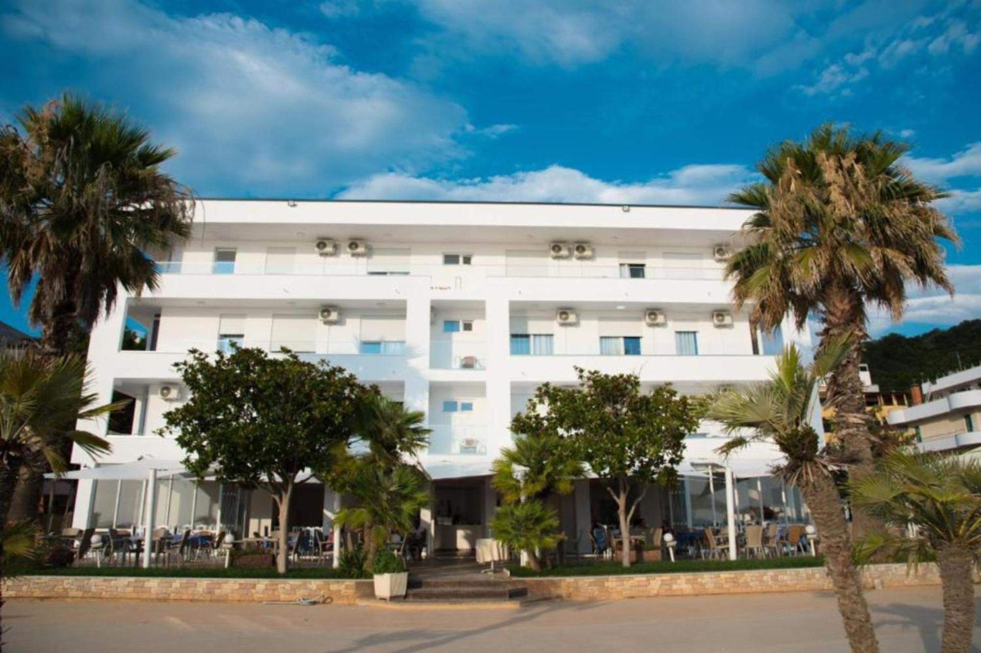 Hotel Besani Драч Екстериор снимка